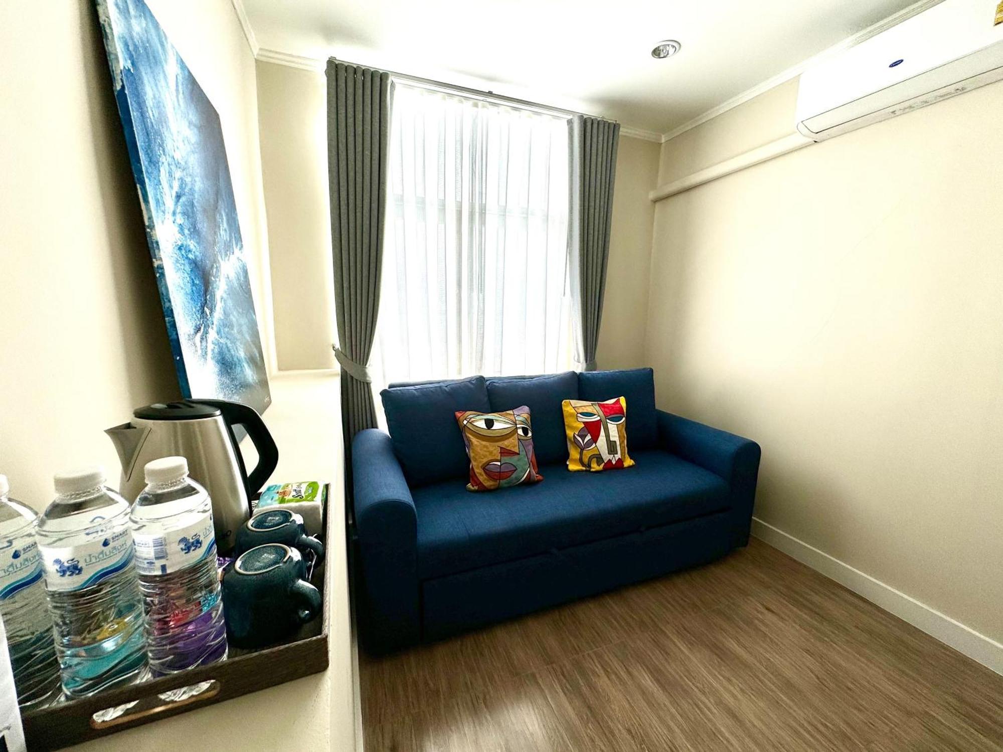 Em Home Sukhumvit Bangkok - Near Terminal 21, Em District Malls, Bts And Mrt Lines Номер фото