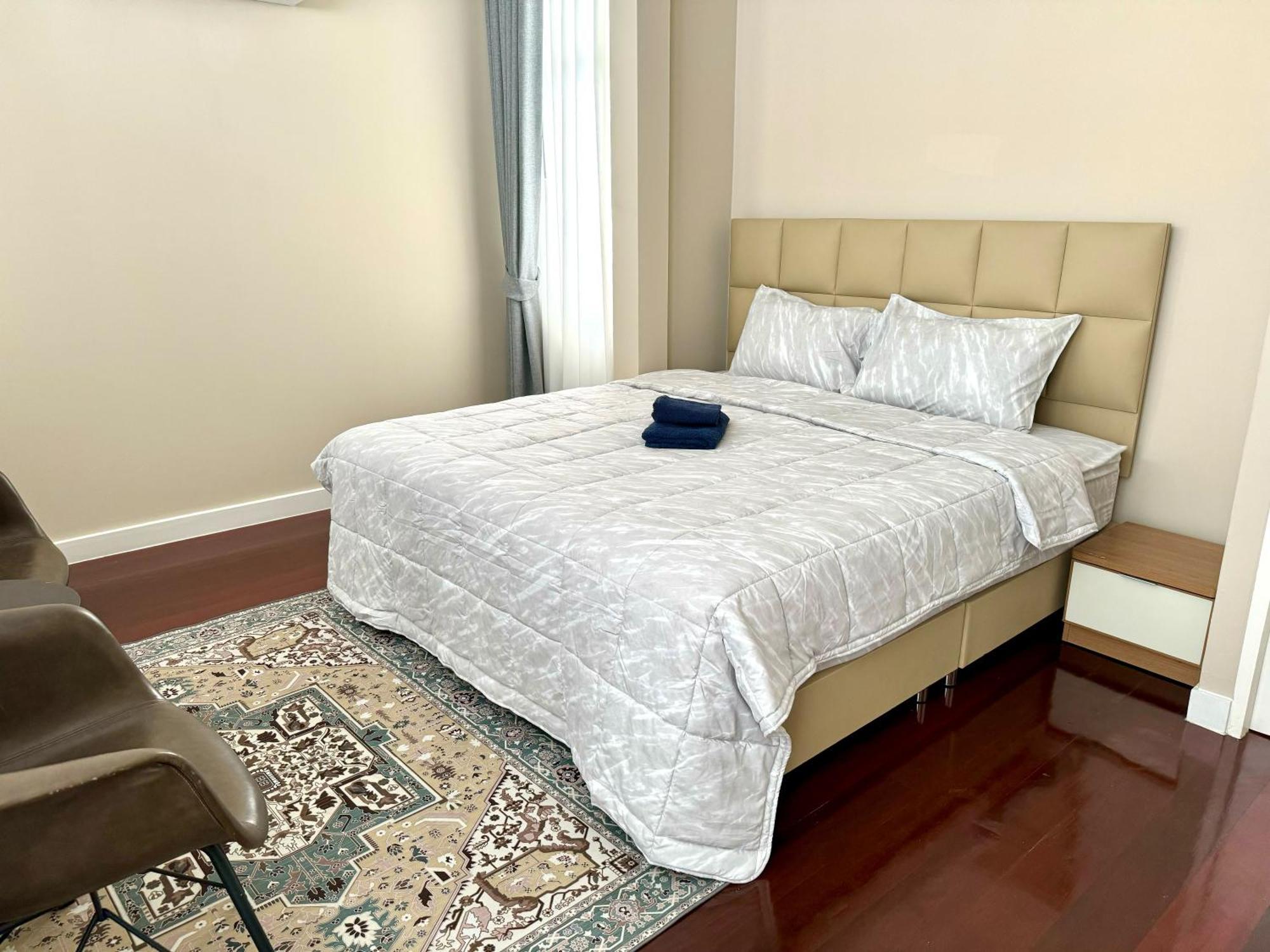 Em Home Sukhumvit Bangkok - Near Terminal 21, Em District Malls, Bts And Mrt Lines Номер фото